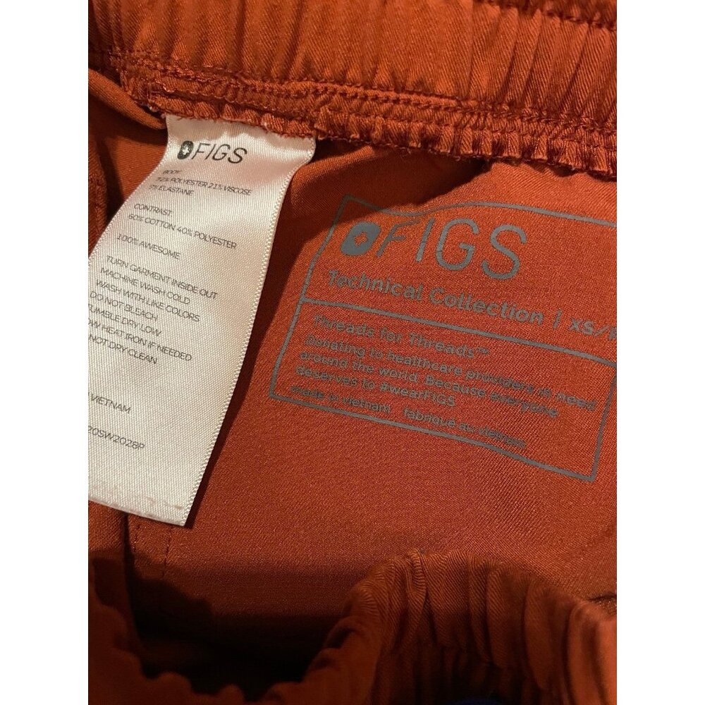 Figs Technical Collection Scub Bottom bundle - Picture 9 of 10